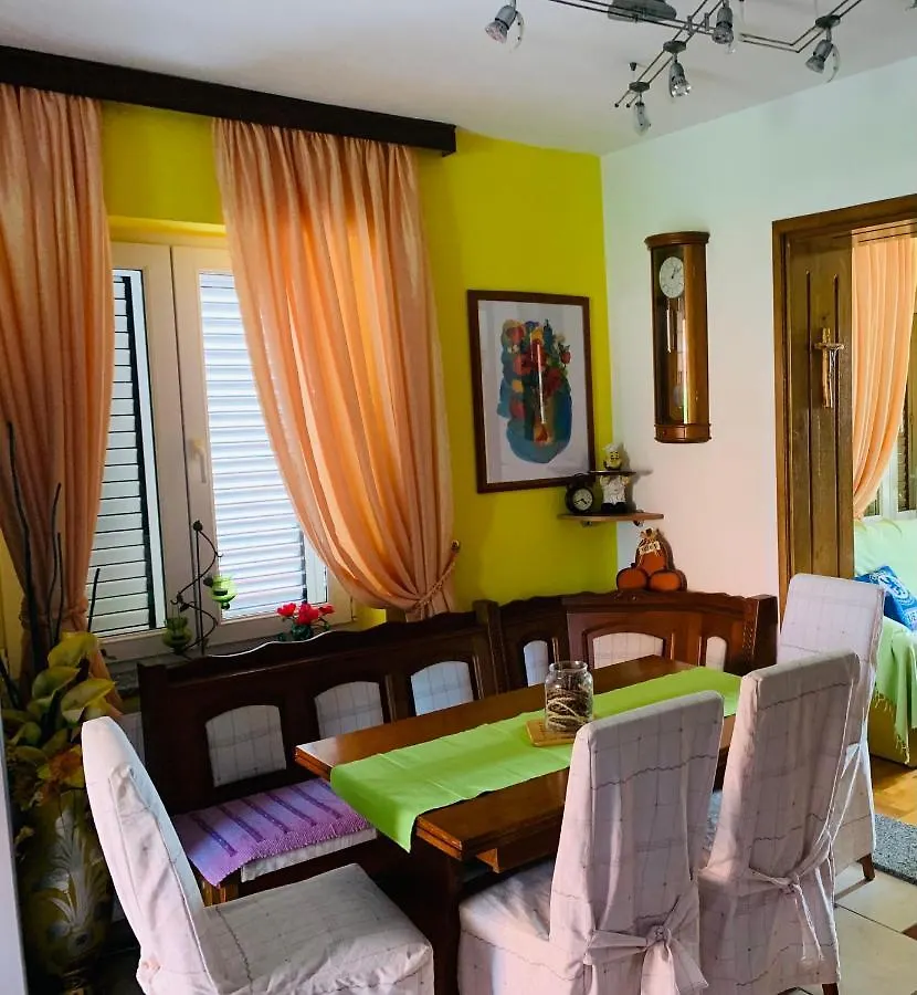Apartments Island Krk Malinska 0*,  Chorvatsko
